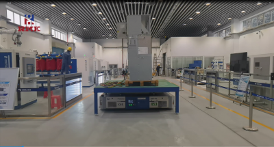 Cotxe de trasllat elèctric autopropulsat automàtic de moviment omnidireccional